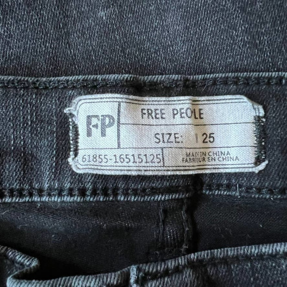 Free People High Rise Distressed Skinny Jeans Size 25 - Picture 14 of 16